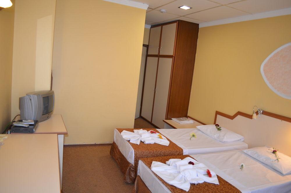 Ayvalik Palas Hotel Екстериор снимка