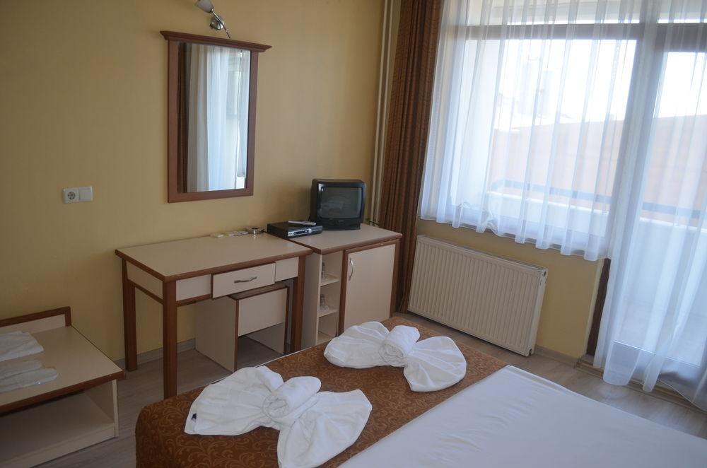 Ayvalik Palas Hotel Екстериор снимка