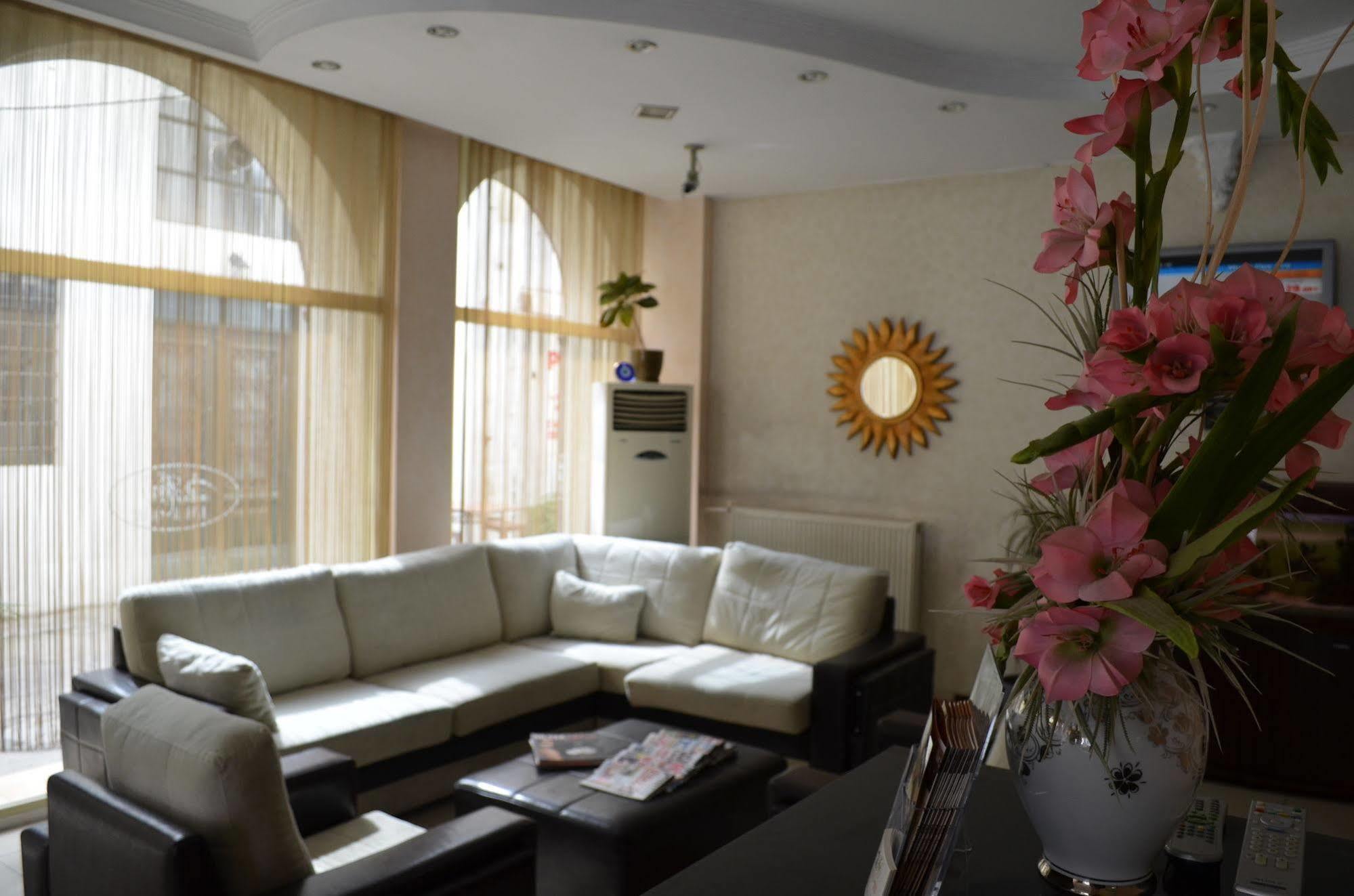 Ayvalik Palas Hotel Екстериор снимка