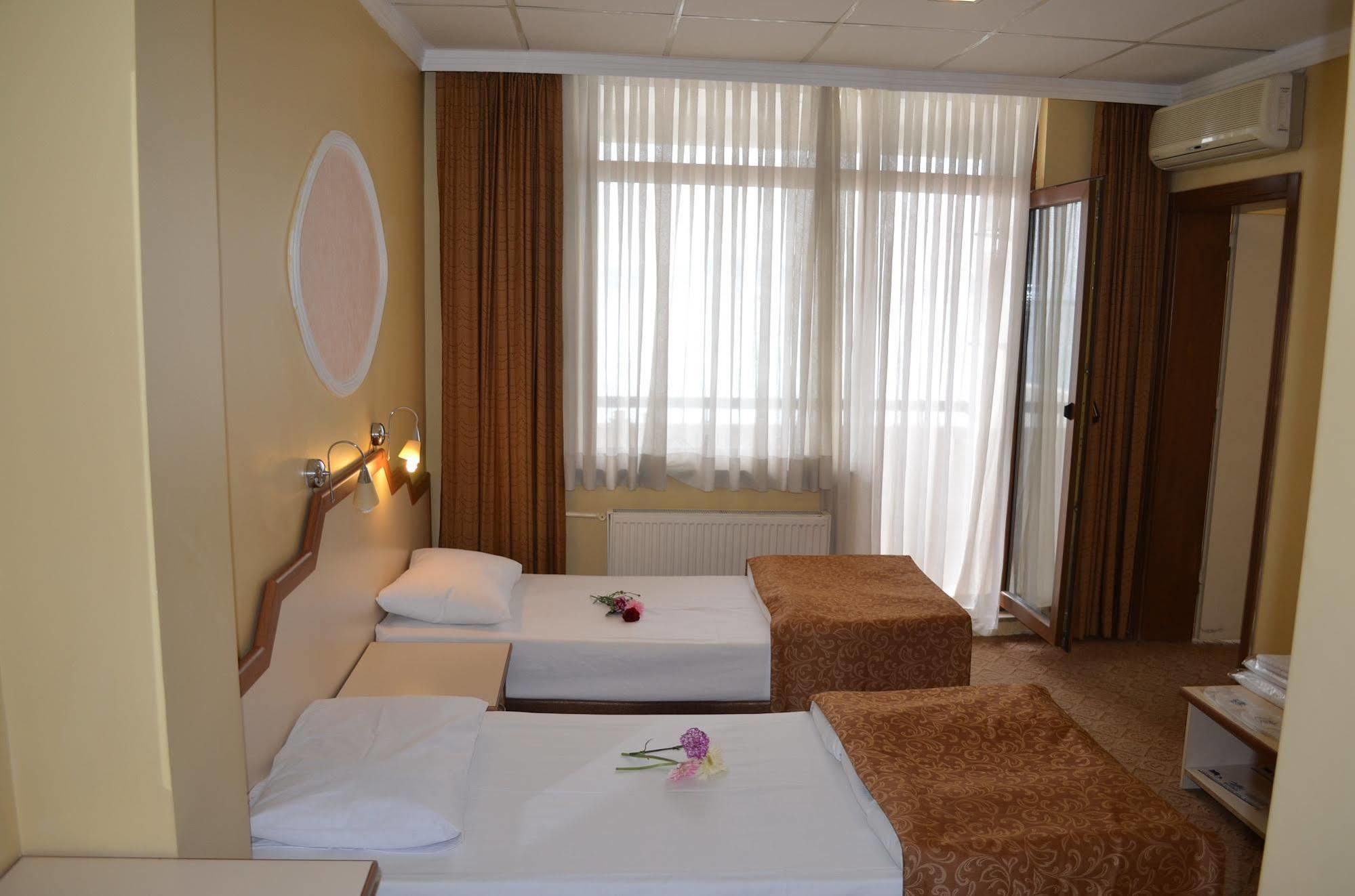 Ayvalik Palas Hotel Екстериор снимка