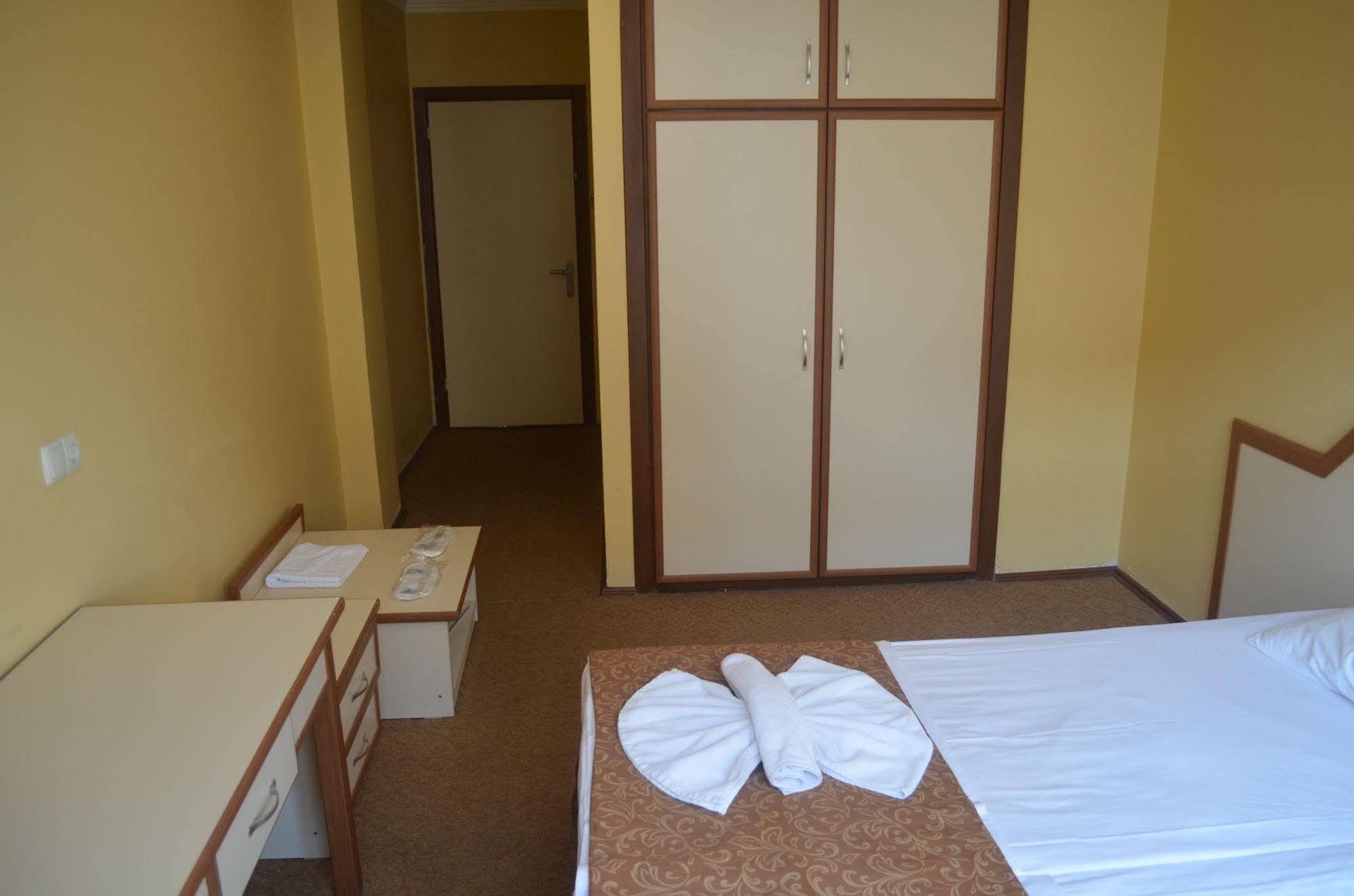Ayvalik Palas Hotel Екстериор снимка